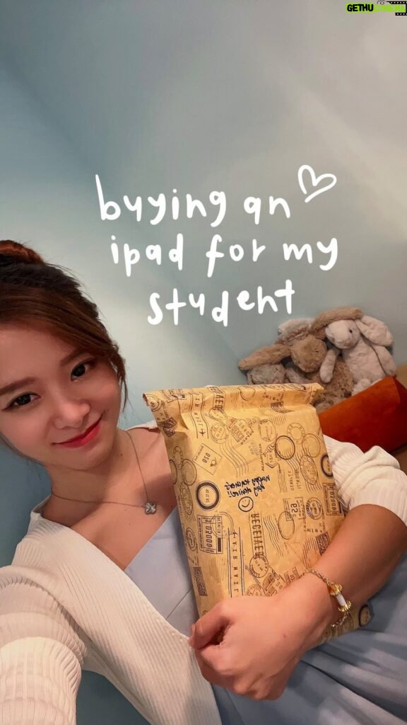 Denise Soong Ee Lyn Instagram - getting my student the best study tool imo🍎
