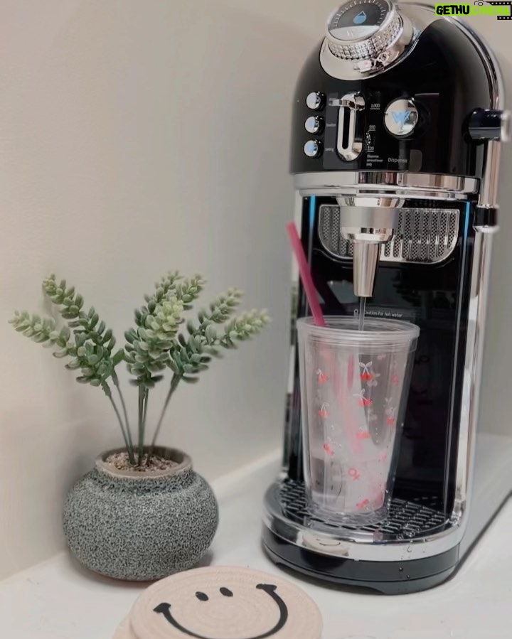 Denise Soong Ee Lyn Instagram - Putting the finishing touches to the puzzles tuition studio with this beautiful @hydroflux_singapore wish water purifier. Love love love that it dispenses both cold and hot water. I use it so much from morning to night: Hot water to make myself a hot chocolate in the morning/cup noodles for lunch on packed days and cold water for a nice cold cup of fruit infused water. Water flow is super quick due to the stainless steel internal piping. Plus it works as a speaker too!!! So crazy!! Sometimes I use it to play music when I’m alone in the studio 😂 they are giving away a free Dyson Vacuum worth $649 with every purchase of a household water purifier. #HydrofluxWish #WishSeries #sp #titandigitalmedia