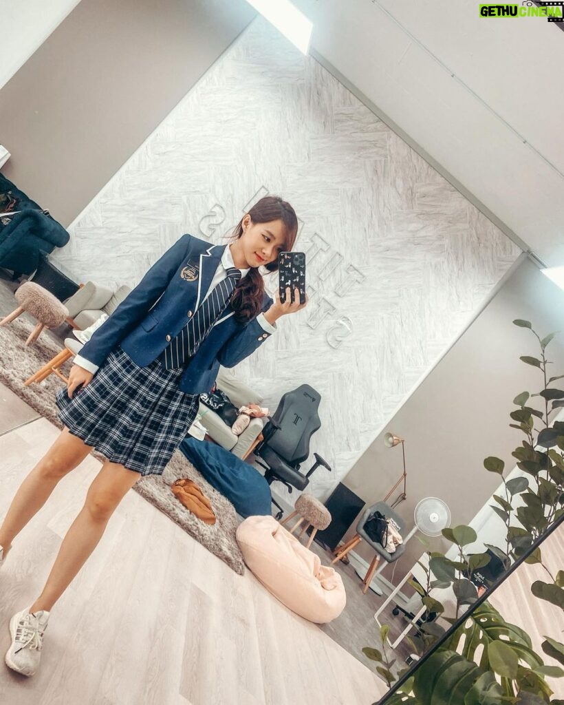 Denise Soong Ee Lyn Instagram - swipe to help me put on my jacket. Are you team jacket on or jacket off! In the meantime, new video is up!! Following our yearly tradition, it’s time for @classt1t5 to get exam ready, and I heard it’s also the last of our exam series, with higher stakes & a twist - anyone who doesn’t pass, will be expelled 🥺 & I also did a scene where I almost cried. It’s a little teaser at the end, so please watch till the very last second!
