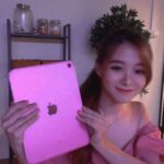 Denise Soong Ee Lyn Instagram – Unboxing the pink iPad 10th Gen 💖🫶🏻 I love itttt 🎀💓💗💕💞💝💘 #pinkipad #unboxingipad #ipad