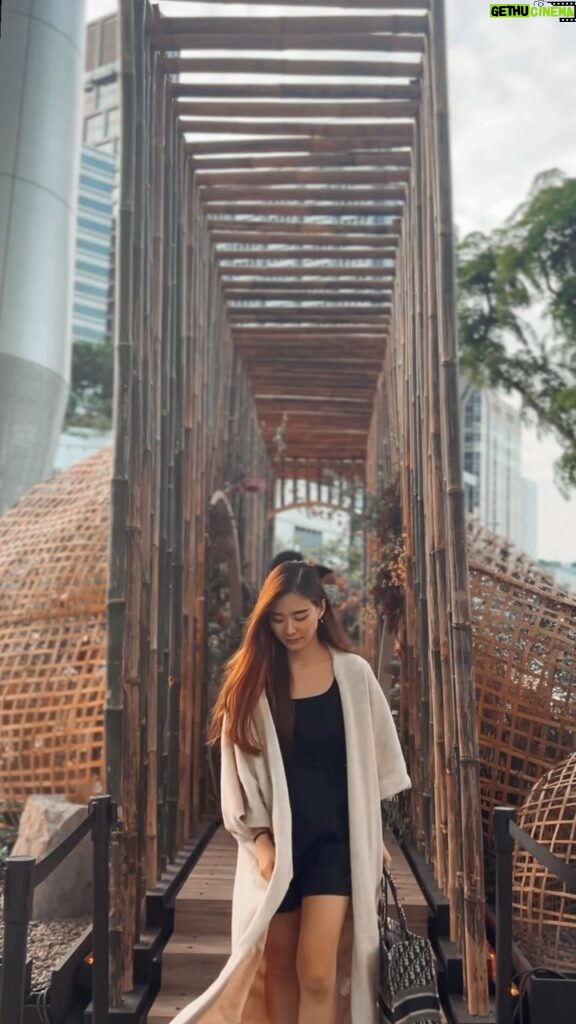 Denise Soong Ee Lyn Instagram - Visited this beautiful garden exhibition in the city, wearing the comfiest cardigan from @lovebonitosg