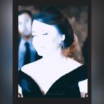 Deniz Uğur Instagram - Mektup yazdım😉 Yarası olan gocunsun➡️➡️➡️ Sosyopat Eğilimli İhtiyar; Tek bildiğin, utanmazca dilinden düşürmediğin para. Sen üzerimize gelip bizi kışkırtmak için ortamı germeye devam et, biz sabredip hazırlananlardan oluruz. Konfor kölesi değiliz ki senden korkumuz olsun. Ailemizi toplar köye gideriz, çerçöp yakarız, soğan ekeriz, bulgurdan yirmi çeşit yemek yaparız, sevdiklerimize sarılıp dua ederiz, günü geldiğinde hiç korkmadan savaşırız, hayatımız cennet olur. Yani ateş olsan cürümün kadar yer yakarsın. Tek sevenin kalmadı bu dünyada. Sen hâlâ kimi tehdit ediyorsun? İmza: Bir Türk Kadını #BüyükUyanışaHoşGeldiniz 🇹🇷
