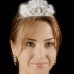 Deniz Uğur Instagram - Bu görüntü yıllar önce başrolünü oynadığım #SahtePrenses dizisinden❤️ *Bu görseli Instagram algoritması çok sevecek😉 Video 8.saniyede başlıyor➡️➡️➡️ Psikolojik s*v*ş bütün hızıyla sürüyor. Moral/motivasyon her şeydir. Meydanı boş bırakmayalım. 🇹🇷🌍🇵🇸 “İman eden bir topluluk için Mûsâ ile Firavun’un haberlerinden bir kısmını hak olarak (gerçek şekliyle) sana anlatacağız” Kasas~3