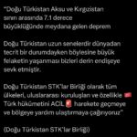 Deniz Uğur Instagram - Bir başka zâlim coğrafyada deprem oldu, dünyadan soyutlanmış durumdaki Doğu Türkistan ne durumda bilmiyorum. Oraya da insânî yardım yapılamayacak diye korkuyorum. Gazze’de gözümüzün önünde insanlık suçları işlenmesine engel olamadığımız için sınıfta kaldık ve şimdi aynı sınavlar tekrar mı önümüze geliyor diye endişeleniyorum. Çünkü hayatta alman gereken dersi almazsan ilâhî sistem sen sınavı geçene kadar yeniden benzer koşulları oluşturur senin için. Her seferinde de şiddetini artırır. Haksız olduğumu zannetmiyorum. Rabbimin bize kızgın olduğunu düşünüyorum. İnşallah dibe vurup yükseliriz, çünkü 100 küsur gün önce topyekûn Refah kapısına koşmadığımız için suçluyuz. O günlerde milyonlarca kişi toplanıp kapıya dayanabilseydik belki bugün on binlerce insan katledilmemiş olurdu. Bu gerçekle, eskisi gibi yaşayabilmek çok zor. #AffetAllahım