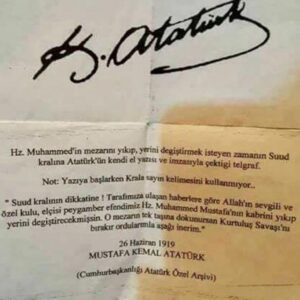 Deniz Uğur Instagram - (8)➡️➡️➡️
*Kaydırmalı post. Aşağıdaki yazıyı okumazsanız bu paylaşımın amacı anlaşılamaz🙂
⬇️
TARİHTE ÖYLE Mİ OLDU YOKSA BÖYLE Mİ OLDU DİYE TARTIŞMAMIZI İSTEMİYORUM. Artık kimsenin, saplantılı ve kindar insanlar gibi birbirine kırıcı davranmasını istemiyorum. İster müslüman olun, ister ateist, isterseniz size gösterilecek hiçbir belge sizi Atatürk’ün İslam düşmanı olmadığına ikna edemesin, isterseniz İslamiyetin Arap milliyetçiliği olmadığını asla kabul etmeyin. Sizin görüşleriniz DEVLETİN BEKASI İÇİN FARK ETMEZ. YETER Kİ HAİN OLMAYIN. Ve tarihi tarihte bırakın. Bildiklerinizi unutun anlamında söylemiyorum, BİLDİKLERİNİZİN BUGÜN SİZİ BİRBİRİNİZDEN İTMESİNE İZİN VERMEYİN, birbirinize, birbirinizin ana babasına, dedesine, atasına karşı AFFEDİCİ OLUN ve sadece BUGÜNE ODAKLANIN anlamında söylüyorum. Birbirinizin kutsallarına söz söylemekten vazgeçin, gerektiğinde sabredip sessiz kalma iradesini gösterin, tartışma kültüründe, sohbetin sonunda herkesin aynı fikre gelmesinin de, kavga etmesinin de gerekmediğini, bazı konuların sadece tartışılıp ortada kalacağını kabullenin. Saygısızlara, şuursuzlara, provokatörlere karşı HEP BİRLİKTE SAVAŞALIM. Çözüm odaklı olup sorunlarımızı HEP BİRLİKTE ÇÖZELİM. Bölünüp yok olmamak için başka hiçbir YOLUMUZ YOK. Yahu en azından, dört duvar arasında sorunları olduğu halde düşman sevindirmemek için özelini mahrem tutup sokakta kol kola yürüyen çiftler gibi davranalım. DAMARINIZA BASAN O TİPLER var ya, sizi öfkelendirmeyi başaramadıkları gün onların işi BİTECEK. Ama siz öfkelendiğiniz sürece onlar hep işlevsel kalıp beslenecekler. YOK SAYIN, boşa çıksınlar. Bunlar benim tavsiyelerim. İster bu mahalleden, ister şu mahalleden olun, sizinle paylaştığım her şeyin BİRLEŞTİRİCİ olduğunu biliyorsunuz. Sizi Allah için sevdiğimi biliyorsunuz. Hayalimi de anlamış olmanız lâzım. GÜÇ BİZDE OLSUN istiyorum. Hayalperest olabilirim ama aptal değilim. Küreselcilik belki de hiç bitmez, belki dünyanın tek din, tek devlet düzenine geçmesi kaçınılmazdır, hangi ihtimalin gerçekleşeceğini ALLAH bilir, ben bilmem. Sadece diyorum ki, her ihtimalde GÜÇ BİZDE OLSUN. Çünkü merhametli ve adaletli yönetecek bizden iyisi olmadığını biliyorum🇹🇷
#İyiHaftalar