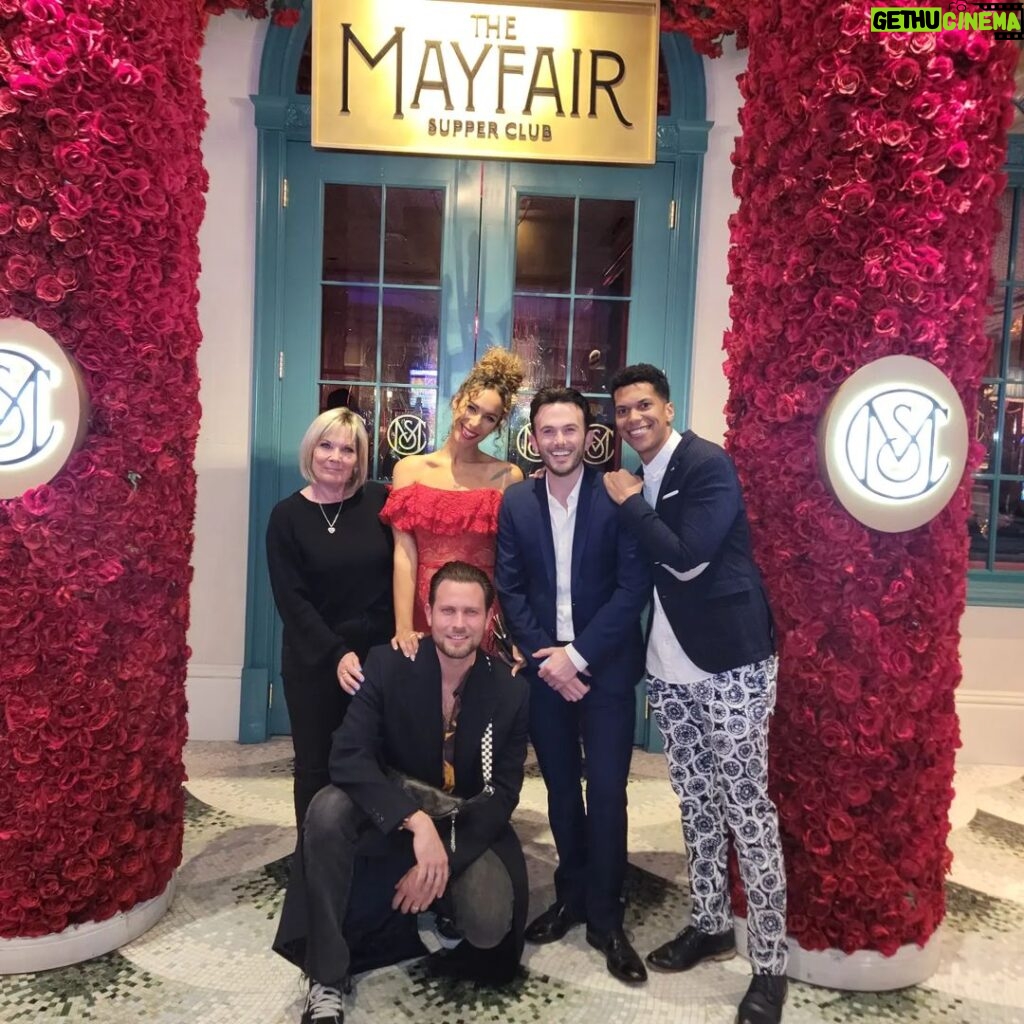 Dennis Jauch Instagram - Finally had Mama come out to see our show @themayfairlv at @bellagio I think she approves 🤣@noceilingsent The Mayfair Supper Club