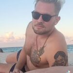 Dennis Jauch Instagram - When they ask you if we're working on new sh*t in Miami 🤷🏼‍♂️😬🌌 @noceilingsent Miami, Florida