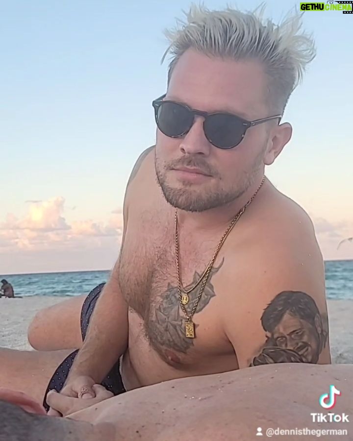 Dennis Jauch Instagram - When they ask you if we're working on new sh*t in Miami 🤷🏼♂️😬🌌 @noceilingsent Miami, Florida