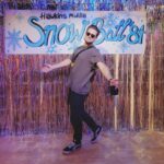 Dennis Jauch Instagram - We tried not to geek out over the @strangerthingstv pop-up. didn't last long 🤣