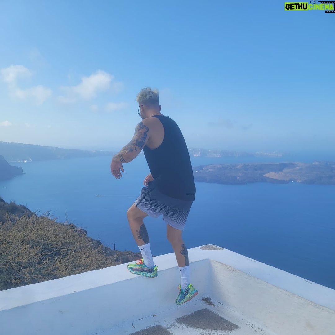 Dennis Jauch Instagram - Santorini Photo Dump coming soon. Until then...'Act Normal' 🤪 #DJAroundTheWorld 🇬🇷 Imerovigli, Santorini