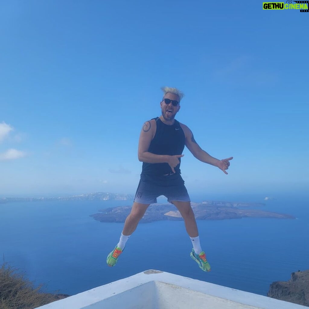 Dennis Jauch Instagram - Santorini Photo Dump coming soon. Until then...'Act Normal' 🤪 #DJAroundTheWorld 🇬🇷 Imerovigli, Santorini