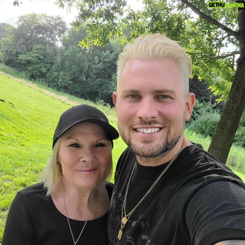 Dennis Jauch Instagram - GERMANY MY HEART IS FULL ❤ I am forever grateful for the experiences, the love & laughter, the tears from emotional conversations & not to forget the amazing plant based food (Germany is serious about PB 🌱). To all my friends and family I got to see this time - I had the best time, thank you for being in my life. Until we meet again 🌌 #DJAroundTheWorld