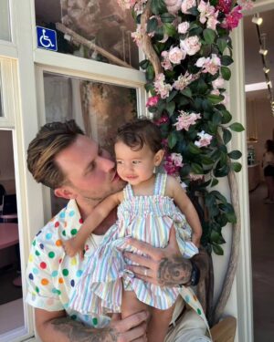 Dennis Jauch Instagram - Obsessed with being your dad 👶🏽