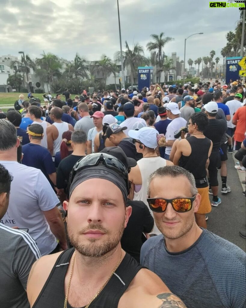 Dennis Jauch Instagram - Decided to run the #santamonicaclassic 10k today in preparation for next week's triathlon. Glad I'm able to share this experience with my new training partner @eventuelt83 . Been doing these races totally solo for the past 10years so to be able to find another maniac that thinks alike is priceless. Today was a great race and I'm charged for next weekend 🙏🏻💥 Santa Monica Classic