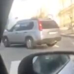 Denys Rodnianskyi Instagram – Не довго хуйлу залишилось😡… 
На цих кадрах ракетний удар по дитячому майданчику, на якому часто гралися діти. 
В тому числі і мої…
Відчуваю неймовірну лють😡
А ще гордість за наш народ. 
Сьогодні вранці українці дзвонили одне одному лише з одним питанням: «Як ви»?Львів питав Харків, Харків питав Київ, Київ питав Запоріжжя. І жоден Харків‘янин не сказав Киянину: «…Тепер ви відчуваєте, як нам живеться…»

Ми вже вміємо підтримувати одне одного, а отже, вміємо швидко оговтуватися від ударів, і відповідати свино-собакам по повній програмі…
Ми єдина, сильна, розумна, і дуже розлючена нація!!!
Слава Україні🇺🇦✊