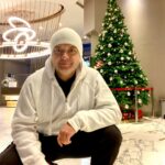 Denys Rodnianskyi Instagram - С Рождеством всех нас, друзья! Для меня оно стало самым экстремальным за всю жизнь😅 В целом, за 40 лет, я уже в курсе, что немного подорванный, но за эти 3 дня ТАКОЕ учудил, что до сих пор не могу поверить 🤯. В следующем посте видео: «Как это было»! Интересно??? Монтирую дрожащими пальцами👻😄 #денисроднянский #рождество #christmas