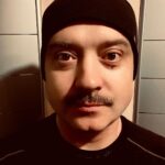 Denys Rodnianskyi Instagram - С усами, или без? #денисроднянский
