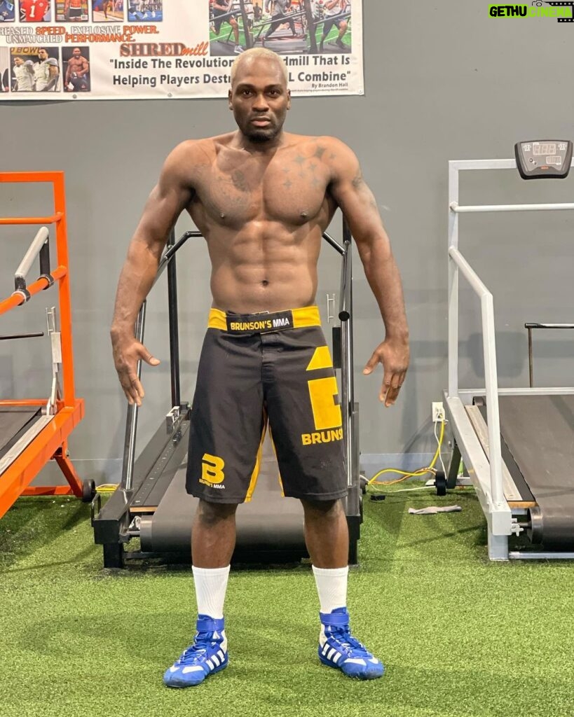Derek Brunson Instagram - Last session in the books . One of my best camps and in the best shape ever . Ready to push . One week we ride #BlondeBrunson 🏆 Fort Lauderdale, Florida