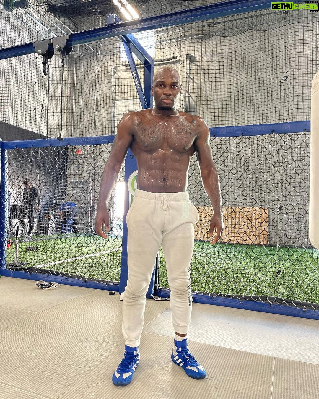 Derek Brunson Instagram - M-O-N-D-A-Y-S Fort Lauderdale, Florida