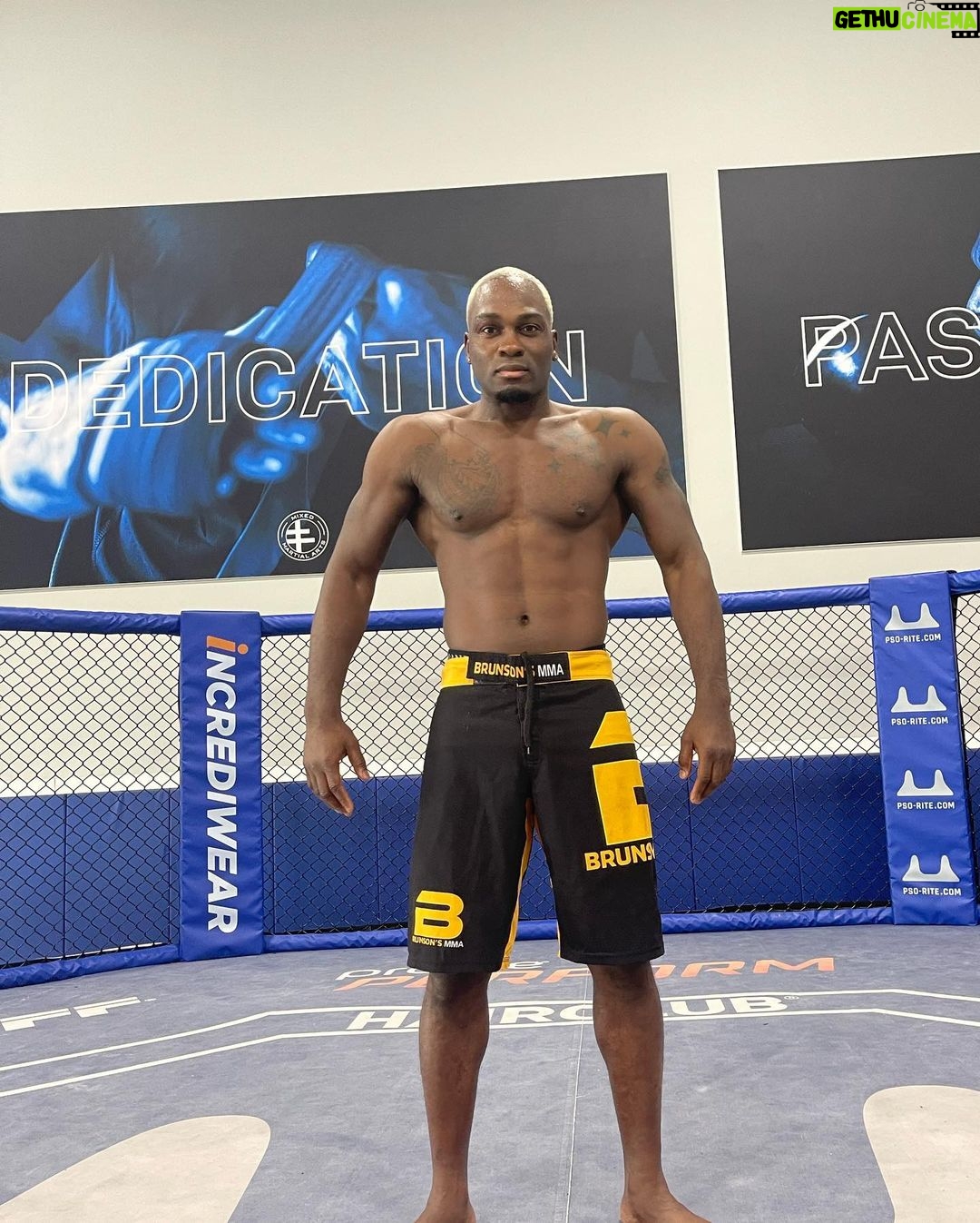 Derek Brunson Instagram - Another week in the books . 2 weeks from today ! 😤 #BlondeBrunson #BuiltDifferent Fort Lauderdale, Florida