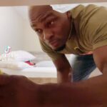Derek Brunson Instagram - How women gossip at work about who has Covid! 😂😂😂 Fort Lauderdale, Florida
