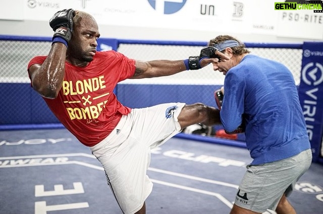 Derek Brunson Instagram - 4 weeks we ride ! #BlondeBrunson #BlondeBomber . Check out my store, link in my bio for custom Merch ! Fort Lauderdale, Florida