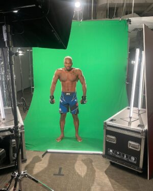 Derek Brunson Instagram - Them: Just relax 

Me: 

😂😂😂 #UFC285