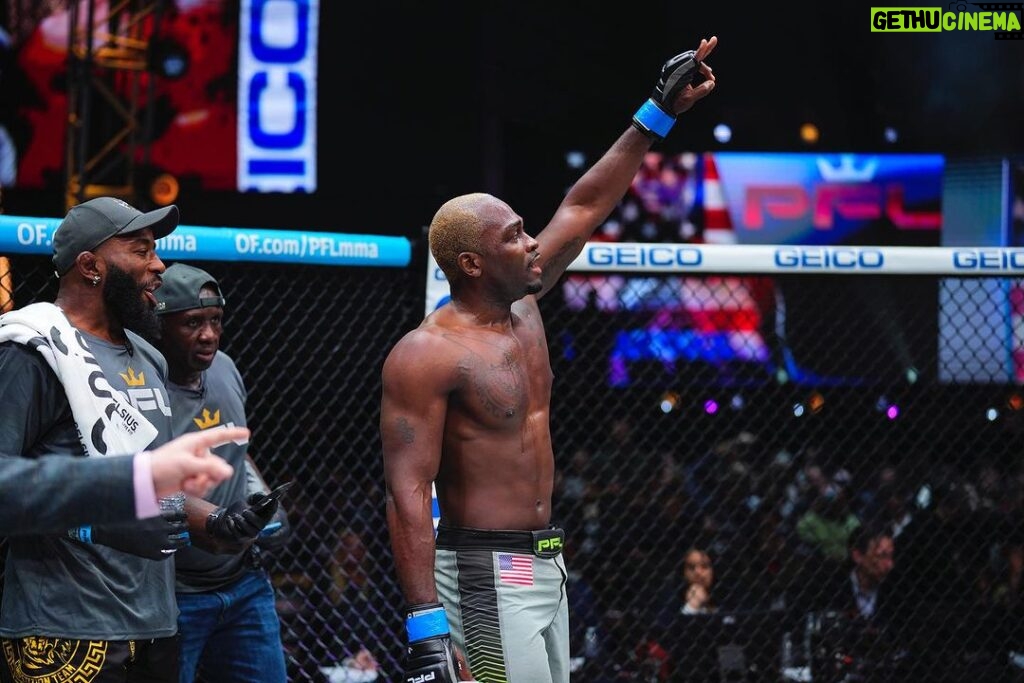 Derek Brunson Instagram - PFL recap: spinning s**t , I had fun fighting once again . I ran 10-15 miles for the last 8 weeks . I went 3 rounds without tiring . We can build on that ! Inch by inch #PFL 👱🏾‍♂️blonde brunson undefeated . Thank you DC the crowd was great. I felt at home Washington, DC