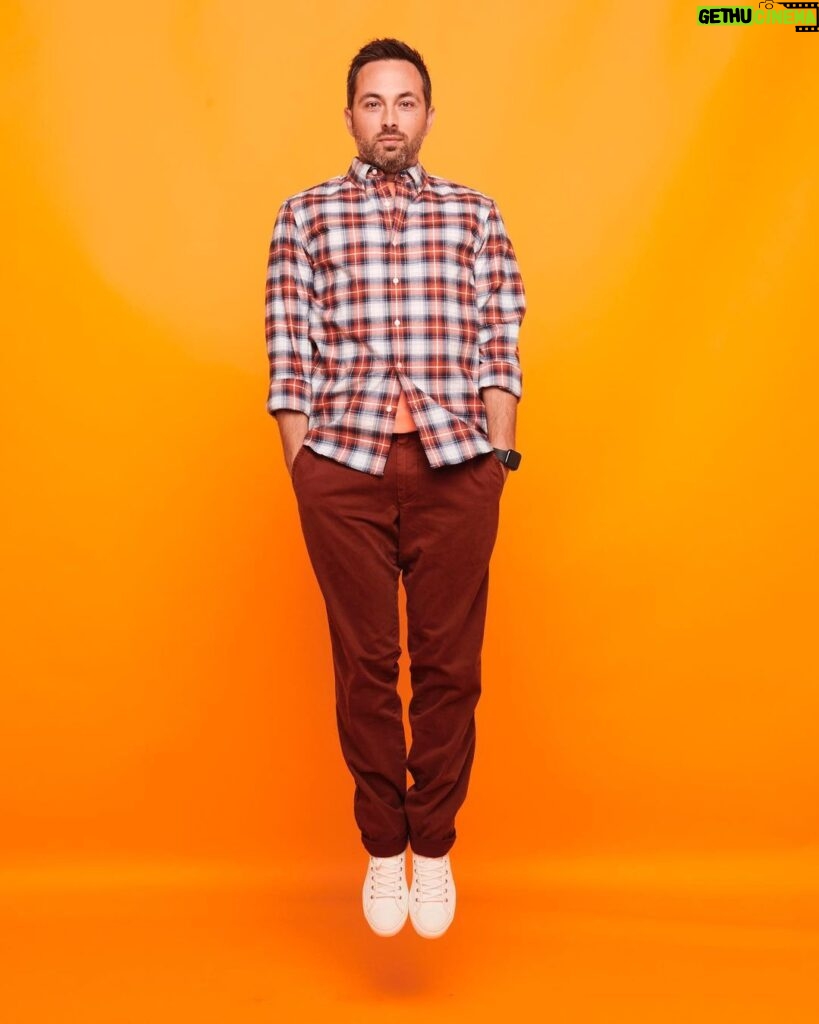 Derek Muller Instagram - Hey! I’m on TikTok @veritasium🤷🏻‍♂ Things have been a bit up in the air but always good to try new things including when Youtube said orange was my color and they wanted to take studio portraits so here we are. Thanks to photographer @eccles