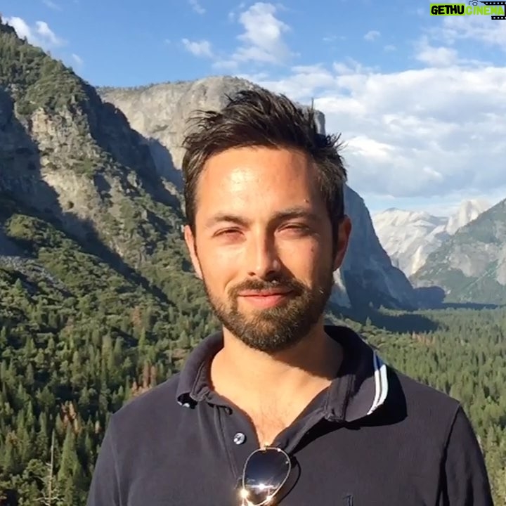 Derek Muller Instagram - Are you a sun sneezer like me? New video is up! Ve42.co 📷@raquelgnuno