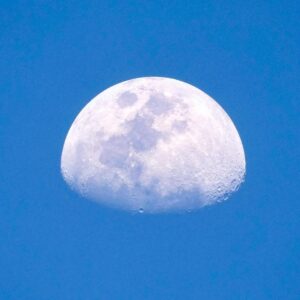 Derek Muller Instagram - Right now. Through a camera, not a telescope.
#handheld #lumixgh5