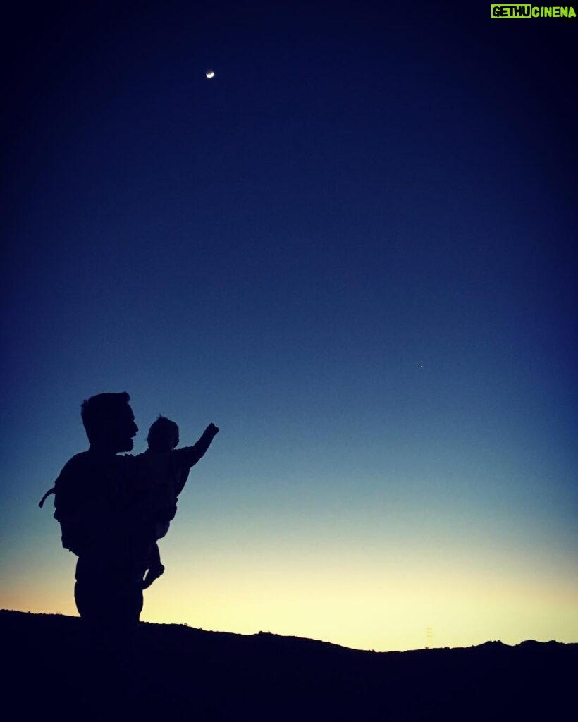 Derek Muller Instagram - Reach for the stars (or at least the Moon and Venus) Los Angeles, California