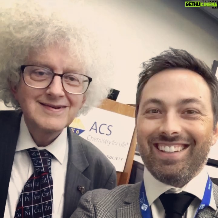 Derek Muller Instagram - What it feels like to hang out with Prof Sir Martyn Poliakoff. Great bumping into you at the @amerchemsociety meeting in San Diego. @brady_haran @periodicvideos featured prominently in his talk.