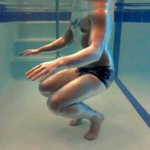 Derek Muller Instagram - New vid! I get into a pool and come out dry. This is part 2 of the aerogel trilogy...
