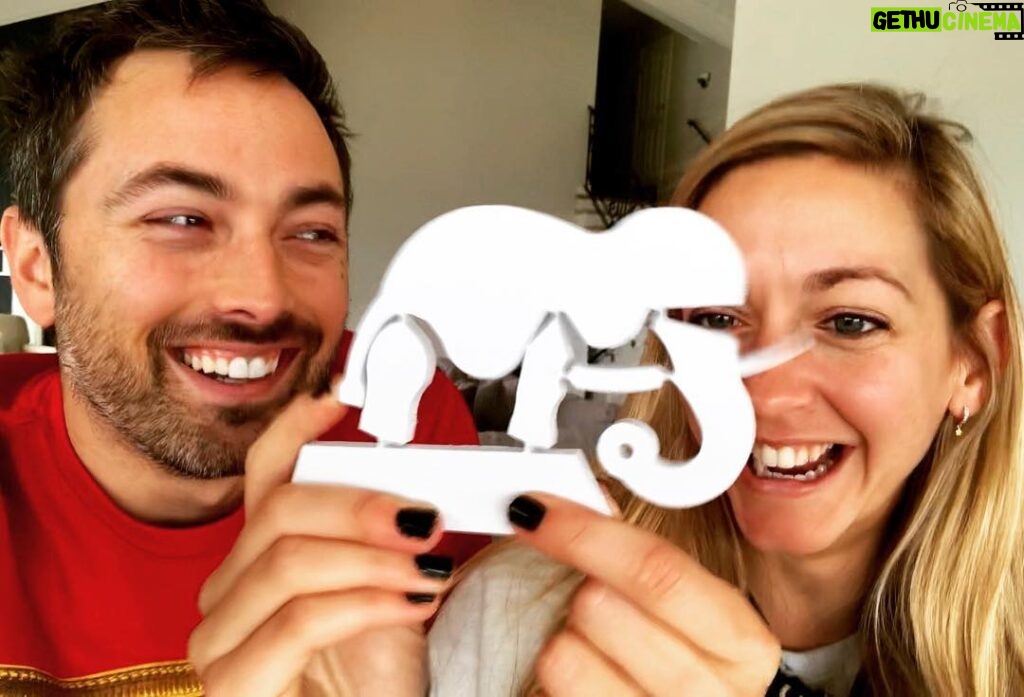 Derek Muller Instagram - Let’s talk about the 🐘 in the room. New video: ve42.co I wasn’t planning to film with Dianna hence the iPhone video and me wearing an ugly Christmas sweatshirt but her genuine reactions were just too good to pass up!