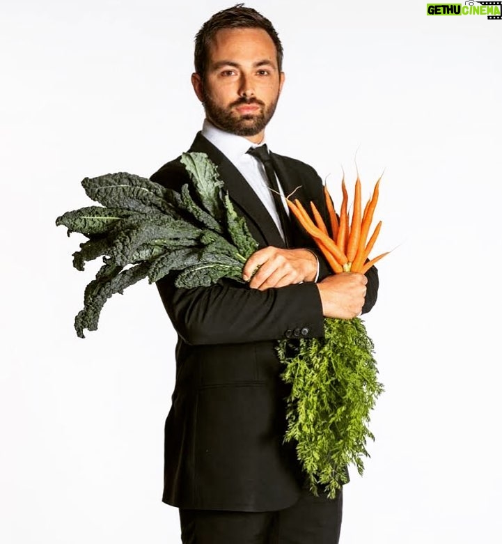 Derek Muller Instagram - Feel free to caption this... Over the past two years I’ve been working on a feature-length documentary and it’s almost time for release. For a sneak peek, check out Vitamaniathemovie.com