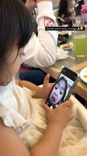 Devi Kinal Putri Instagram - wkwkwkkwkw centil maksimal🙄🙄🙄🥰