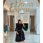 Devi Kinal Putri Instagram - So Fun tiap bulan rajin ke derma express! dokternya kasih goals semoga tahun ini aku sudah lulus dari acne journey. amin! dan cepet banget pelayanannya jadi gak buang-buang waktu. hasilnya juga ga begitu nunggu lama hihihi #cakepterjangkaudermaexpressaja