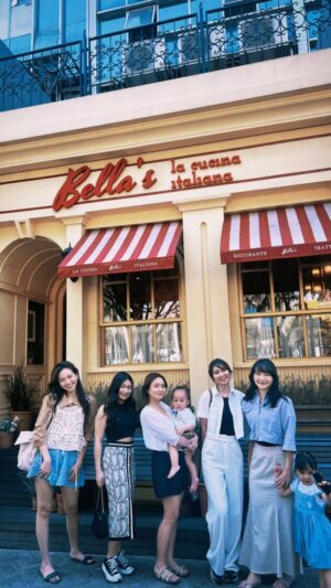 Devi Kinal Putri Instagram - luv you my friends.
stick together ya🥺🥺😍
btw avery bener-bener lucu banget😍😍😍😍