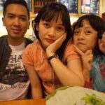 Devi Kinal Putri Instagram - setiap jalan sama pacar bawa buntut. bawa bella yang masih lebih pendek dari aku🤯🤯🤯🤯 adakah yang selalu bawa buntut juga? wkwkwk *aldi kecil bgt