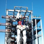 Devi Kinal Putri Instagram - akhirnya pernah kesini juga🩷 day trip ke yokohama. gak terlalu jauh soalnya dari tokyo jadi gak perlu nginep. better beli tiket dari sebelum-sebelumnya. btw beli gundam disini lebih murah jauh ya. hihi pantes toko oleholeh gundam laku bangeet. walah bingung bawa di bagasinya😣🙏🏻🩷 #gundamdock #gundam #yokohama