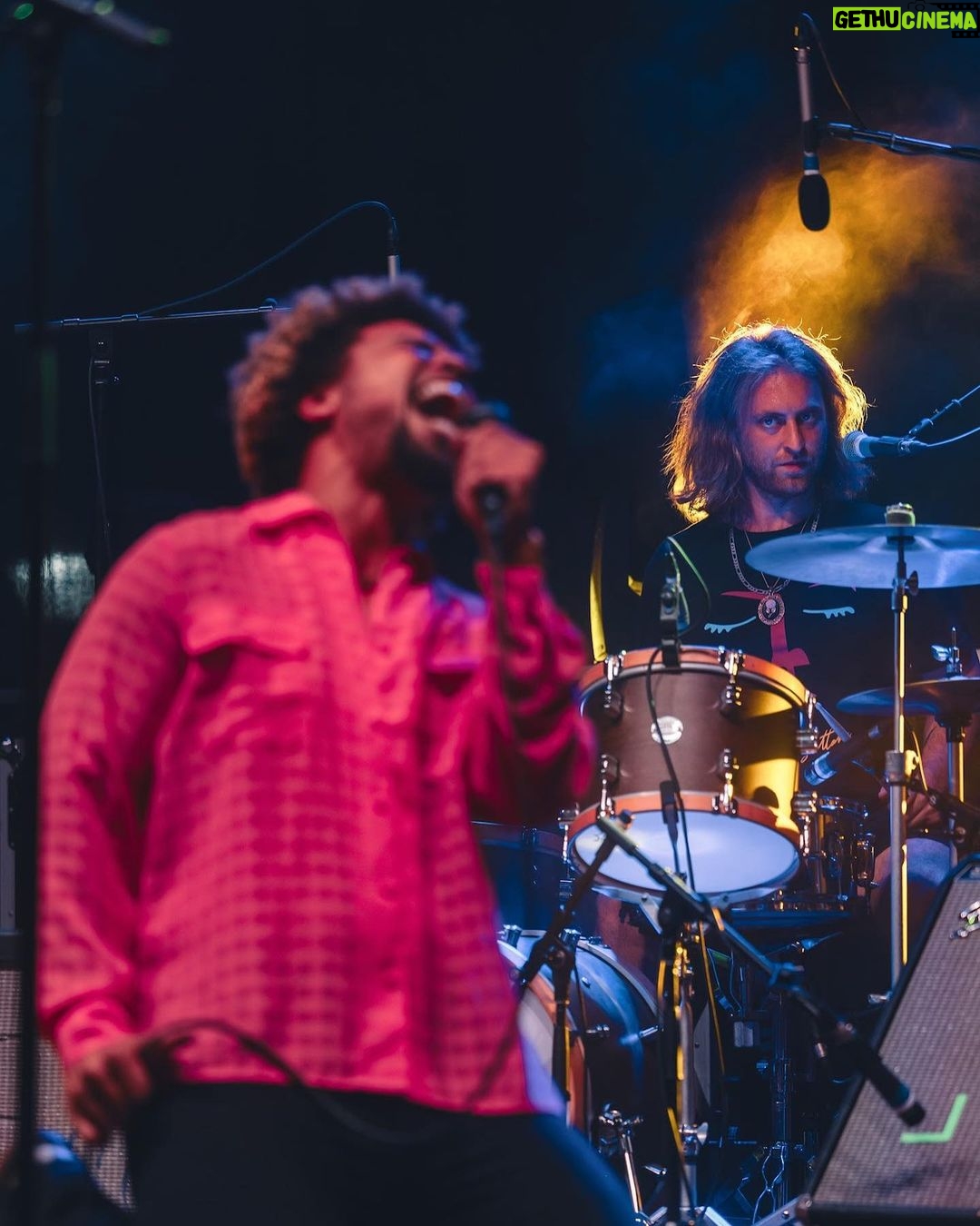 Devon Gilfillian Instagram - NORTHEAST - we’re coming for you. Pittsburgh, you’re up tomorrow. 🙏🏾Check the dates below and get your tickets in bio💜 September shows: ^% 09.21 - Pittsburgh, PA - @thunderbirdmusichall ^ 09.22 - Ann Harbor, MI - @the_ark_ann_arbor ^ 09.23 - Toronto, ON - @thedrakehotel ^ 09.25 - New York, NY - @racketnewyork ^ 09.28 - Boston, MA - @thesinclair ^# 09.28 - Philadelphia, PA - @bbowlphilly ^ @ohhedead % @dpisband # @ryangilfillian 📸: @tonechasing