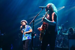Devon Gilfillian Instagram - Life has truly been a dream lately. 🥲 Thank you to @mymorningjacket for inviting us to open these shows. Atlanta, you were fire, and @removador, thank you for making my dream of singing “Only Memories Remain” with you come true 🙏🏾. Let’s do it again in St. Louis, tomorrow🤘🏽💛🤘🏽

📸: @ross.bustin