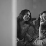 Dhanya Ananya Instagram - After rain🖤 dop: @rahim_ibn_rasheed inframe: @kanmaniii3 @shilpachandran__ #fortkochi #sariday #womenhood #feelingaesthetic Fort Kochi