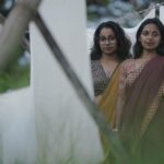 Dhanya Ananya Instagram - I am my own muse! Dop : @rahim_ibn_rasheed inframe: @kanmaniii3 @shilpachandran__ location : mattanchery #fridakahlo #sari #portraitphotography #streetphotography #tamil #mattancherry Mattancherry