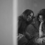 Dhanya Ananya Instagram - After rain🖤 dop: @rahim_ibn_rasheed inframe: @kanmaniii3 @shilpachandran__ #fortkochi #sariday #womenhood #feelingaesthetic Fort Kochi