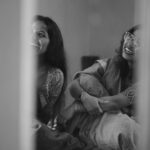Dhanya Ananya Instagram - After rain🖤 dop: @rahim_ibn_rasheed inframe: @kanmaniii3 @shilpachandran__ #fortkochi #sariday #womenhood #feelingaesthetic Fort Kochi
