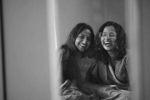 Dhanya Ananya Instagram - After rain🖤

dop: @rahim_ibn_rasheed 
inframe: @kanmaniii3 @shilpachandran__ 

#fortkochi #sariday #womenhood #feelingaesthetic
