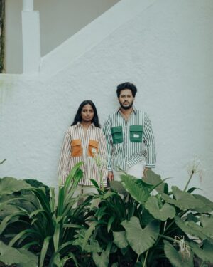Dhanya Ananya Instagram - pause and play 🤎💚

Costumes : @cultxverse @cultverse_clothing 
Photography : @anees_as_k 
Assist : @praveen_mohan___ 
In frame : @midhunvenugopal_official & @kanmaniii3 
♥️ : @ma_l_oo