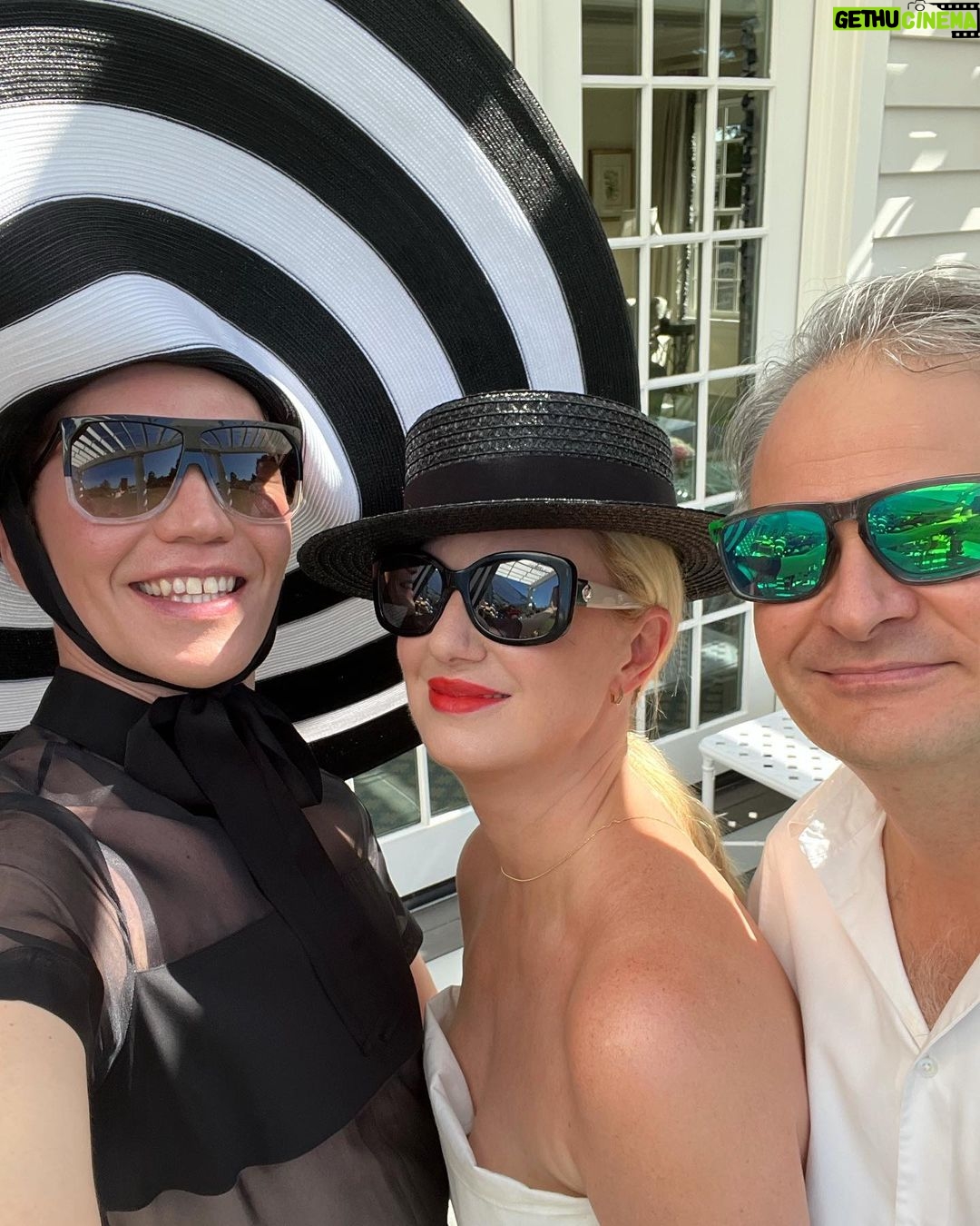 Di Mondo Instagram - 9:06pm “Thank you @maria_fishel and Kenneth for having me at the Polo Hamptons / Gracias @maria_fishel y Kenneth por tenerme en el Polo Hamptons“ #Polo #BlackAndWhite #PoloHamptons #EricJavits #DiMondo Saturday July.23.2022 #TheHamptons Hat: @ericjavits @instagram Bridgehampton, New York